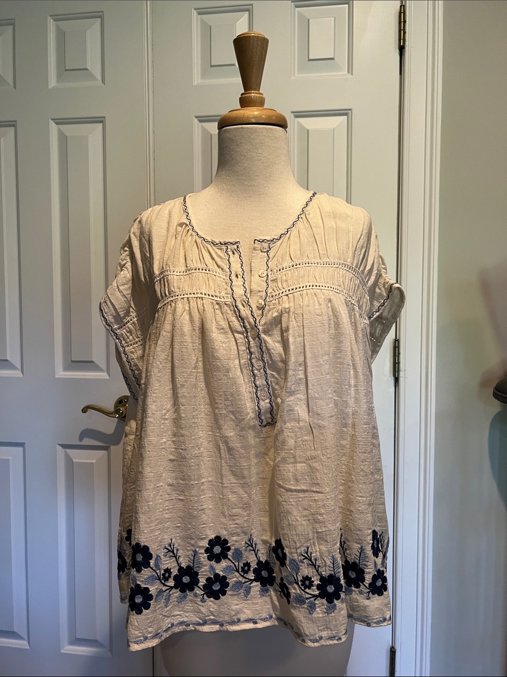 Max Studio Cream Peasant Top with Navy Floral Embroidery